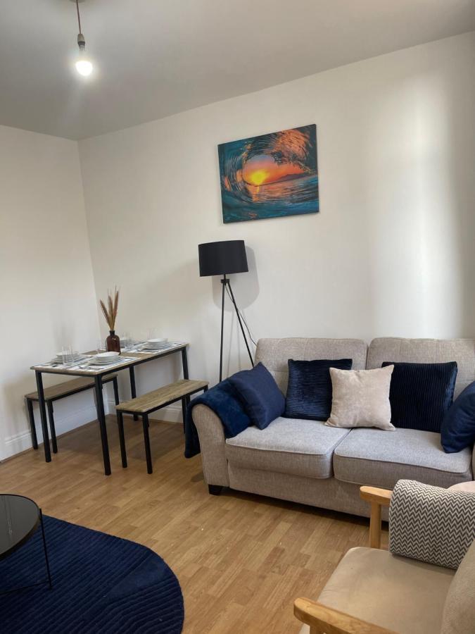 Spacious City Centre 2 Bedroom Apartment - Lt Apartment レスター エクステリア 写真